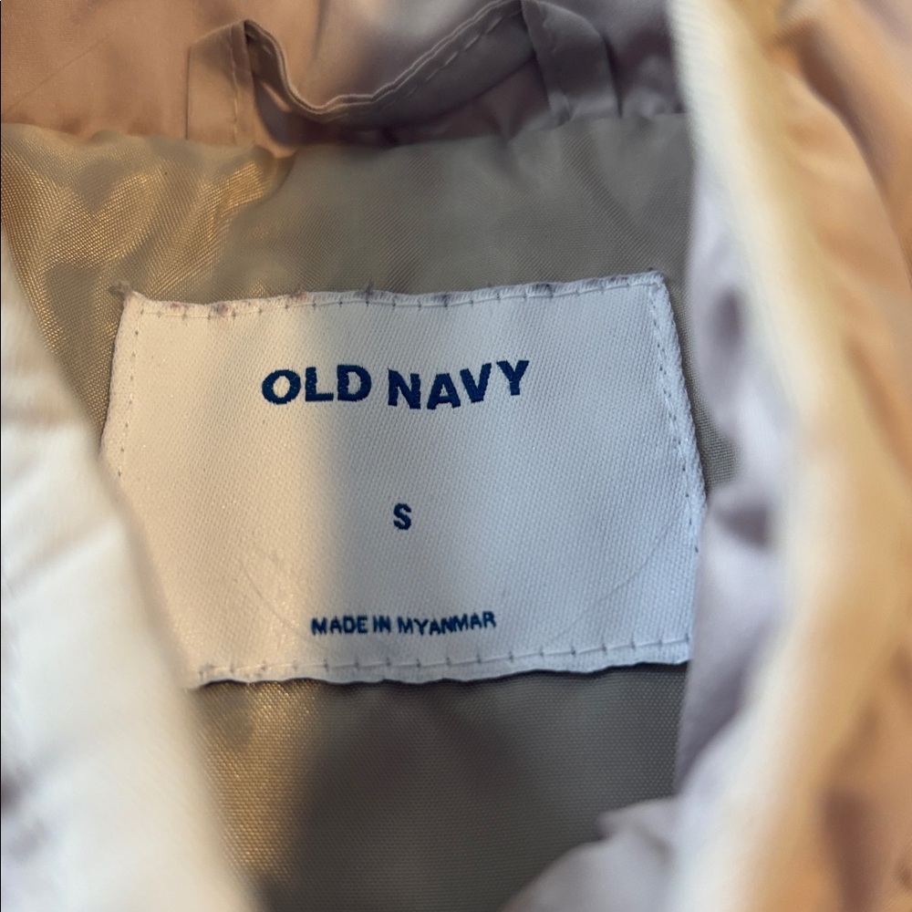 Old Navy vest- EUC! Tan with a hint of pink-great neutral color - Picture 4 of 5